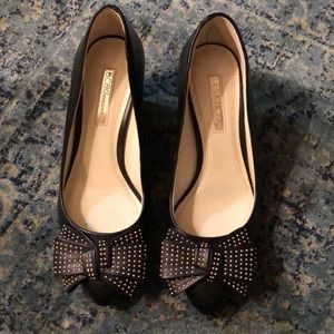 BCBG Gen wedge heels